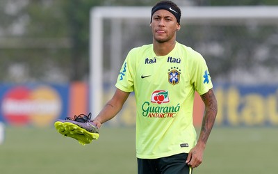 爱游戏电竞快讯-佩佩求婚成功