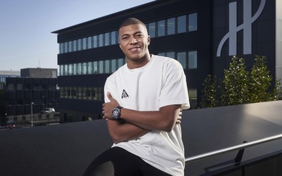 爱游戏电竞-劳姆补射空门锁定胜局